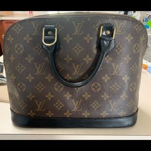 Authentic Louis Vuitton Alma with Authentic wallet